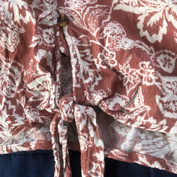 Tribal Jeans XL- kimono style blouse with long bell sleeves , tie ups in front. - Picture 2 of 7